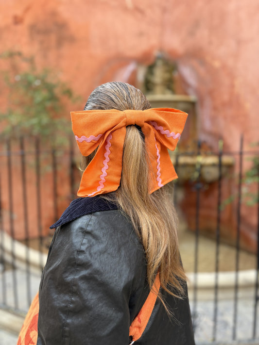 Lazo para el pelo naranja